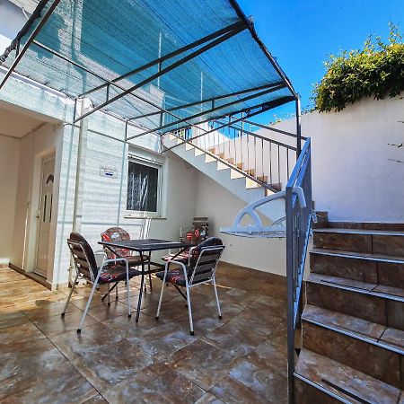 נאום Guest House Davorka מראה חיצוני תמונה