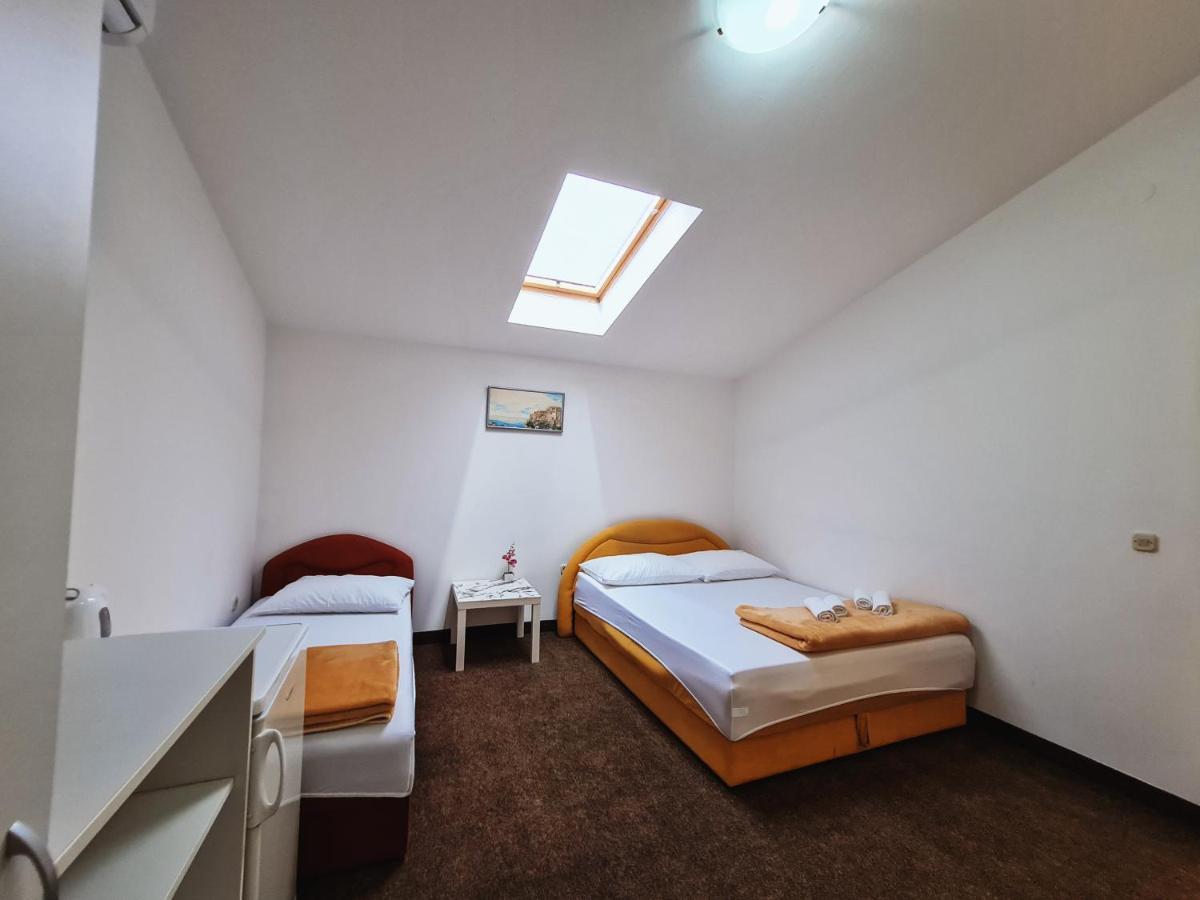 נאום Guest House Davorka מראה חיצוני תמונה